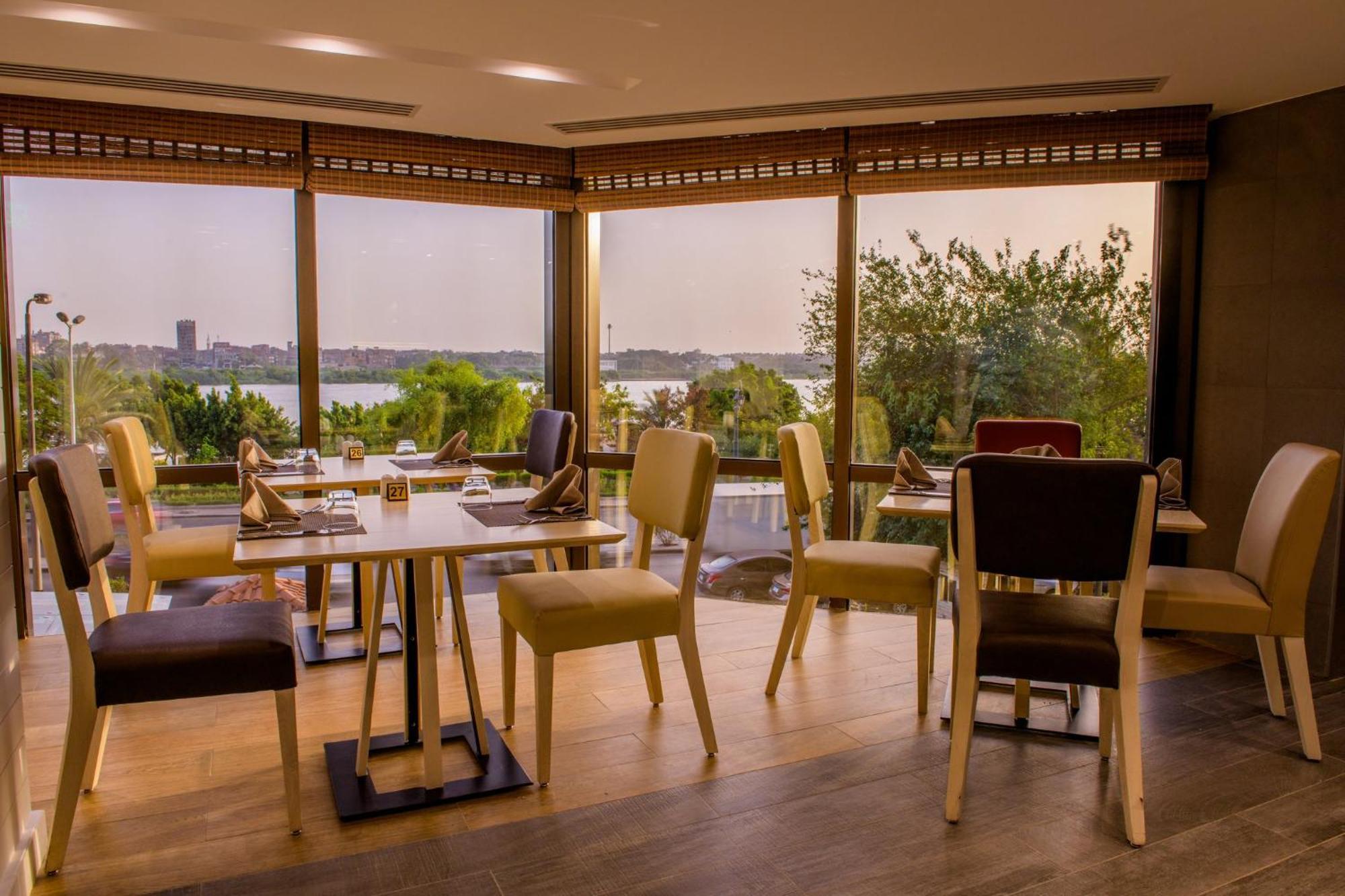 Holiday Inn Cairo Maadi By Ihg Exteriör bild